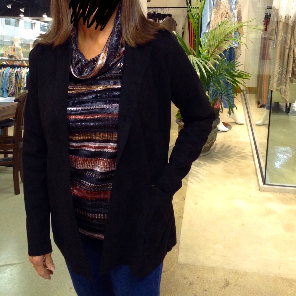 Funnel neck top
